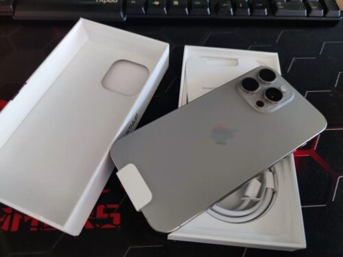 Apple iPhone 15 Pro Max photo review